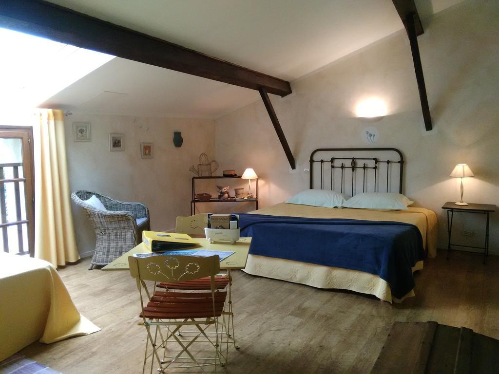 L'Estapade Des Tourelons Bed & Breakfast Saint-Jean-en-Royans Dış mekan fotoğraf