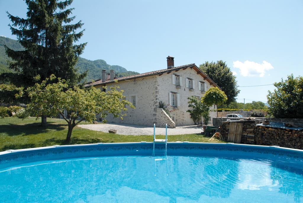 L'Estapade Des Tourelons Bed & Breakfast Saint-Jean-en-Royans Dış mekan fotoğraf