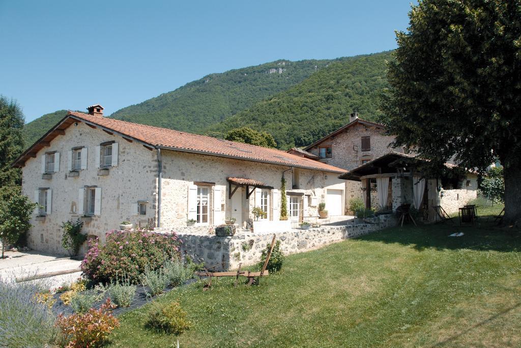 L'Estapade Des Tourelons Bed & Breakfast Saint-Jean-en-Royans Dış mekan fotoğraf